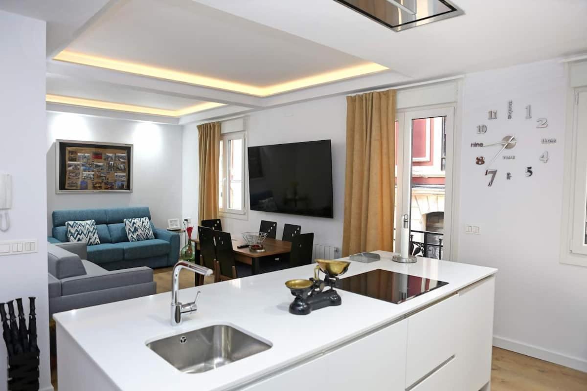 Apartmán Piso Reformado A 2 Min Del Casco Viejo Con Garaje Gratis Bilbao Exteriér fotografie